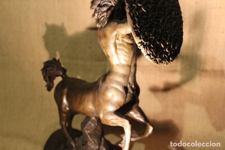 Arte: centauro con escudo y espada - Foto 8