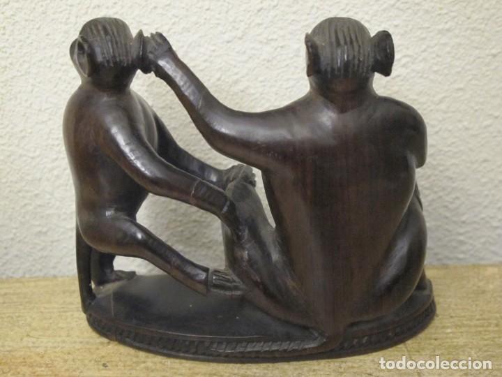 Arte: .PAREJA DE PRIMATES EN MADERA NOBLE - Foto 2