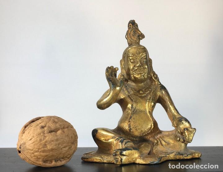 Arte: Representaci&oacute;n en bronce de Virupa - Foto 1