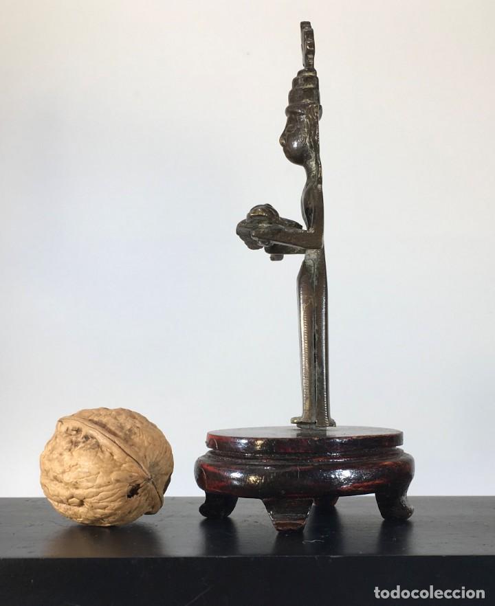 Arte: Estatuilla de Parvati en bronce - Foto 2