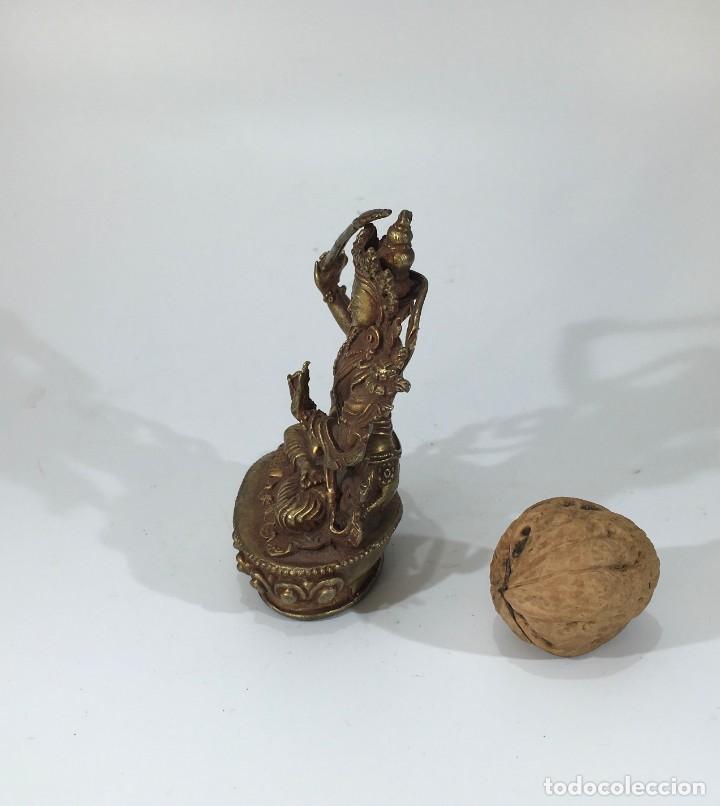 Arte: Representaci&oacute;n en bronce de Manjushri - Foto 4