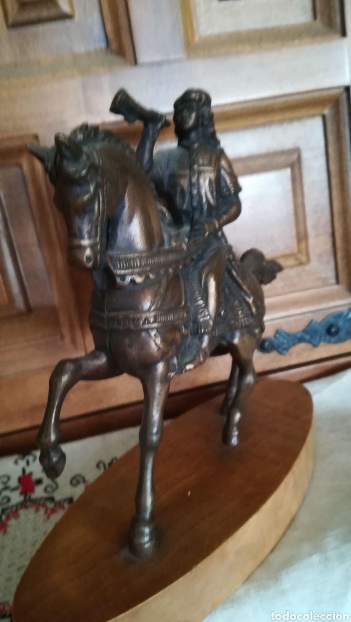 Arte: Antigua figura de bronce - Foto 2