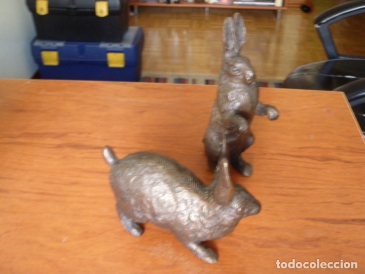 Arte: PAREJA DE CONEJOS DE BRONCE - Foto 3