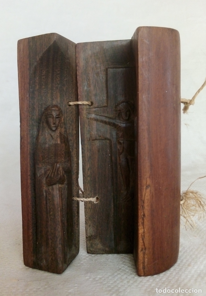 Arte: TRIPTICO RELIGIOSO DE MADERA - TALLADO A MAMO. - Foto 2