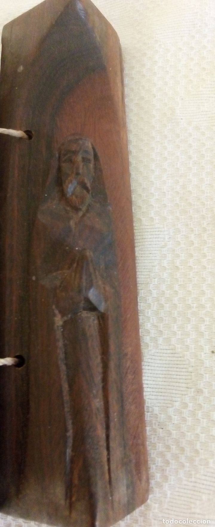 Arte: TRIPTICO RELIGIOSO DE MADERA - TALLADO A MAMO. - Foto 8