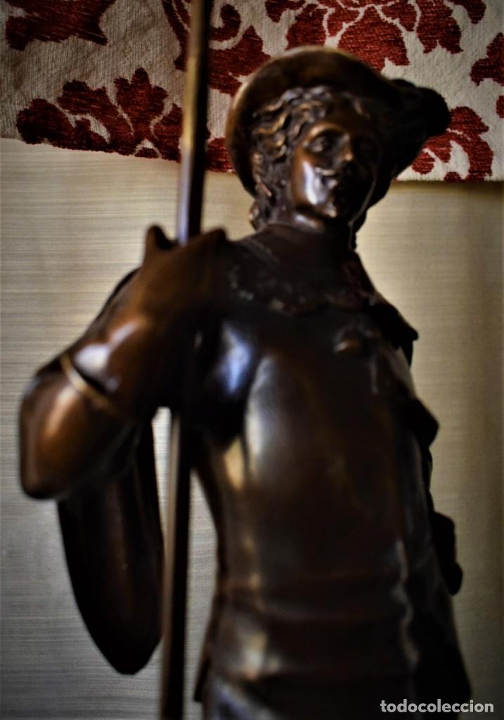 Arte: Mosquetero en bronce, s. XIX - Foto 12