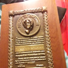 Placa de bronce, Ateneo de Santander, Personalidad montañesa del año 1990