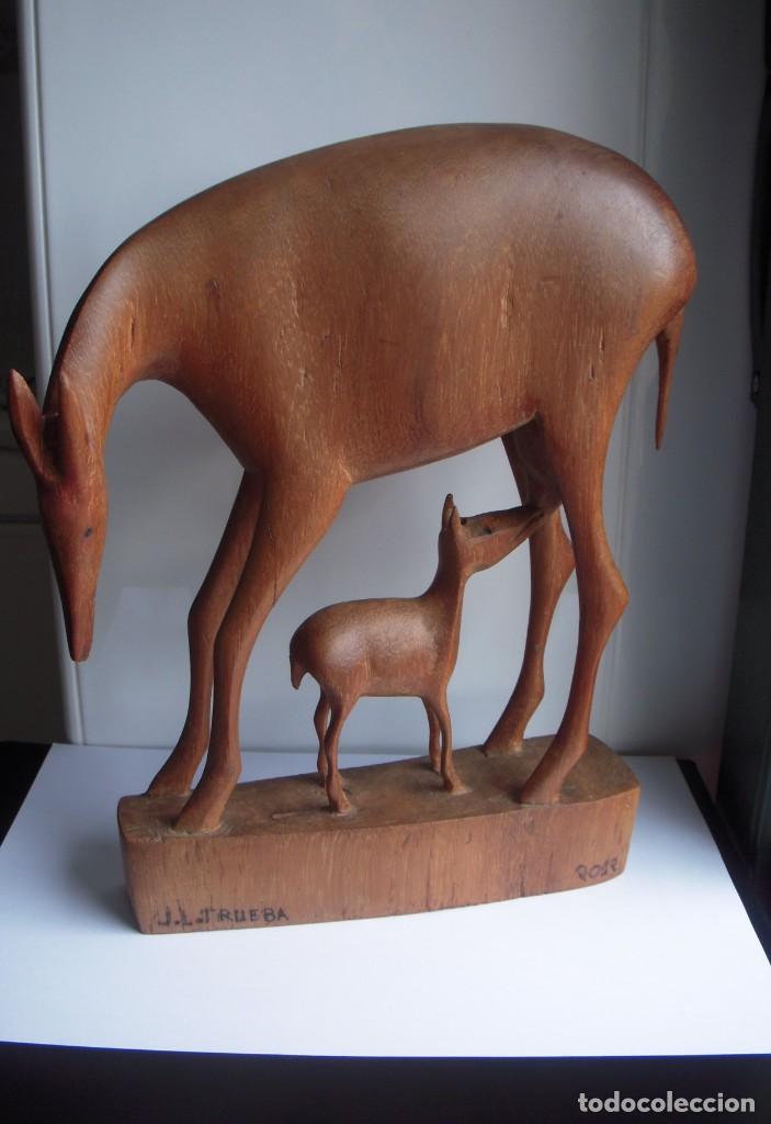 Arte: TALLA DE CIERVOS EN MADERA - Foto 1