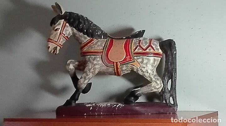 Arte: CABALLO DE MADERA PINTADA - Foto 1