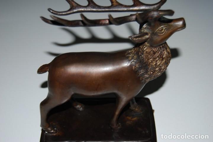 Arte: Antiguo Ciervo en Bronce Macizo - Foto 1