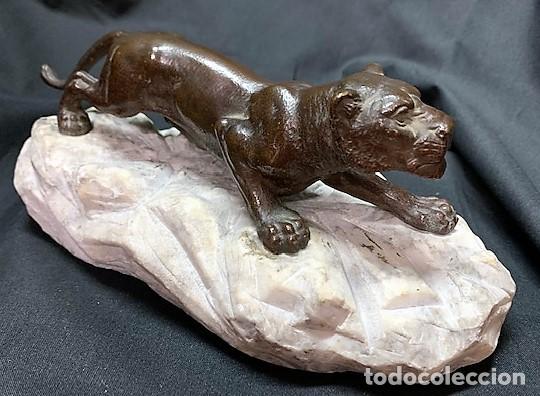 Arte: Bronce, leona. - Foto 1
