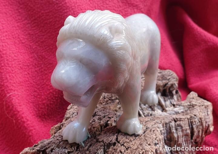 Arte: Figura Le&oacute;n Tallada en Jade - Foto 4