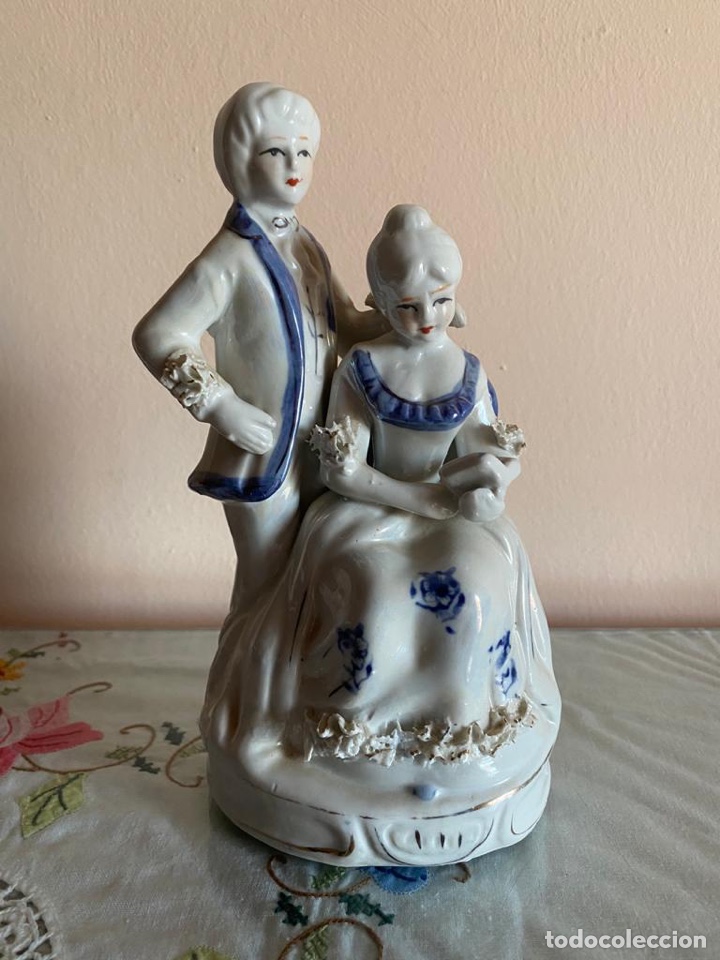 Arte: Pareja de porcelana - Foto 1