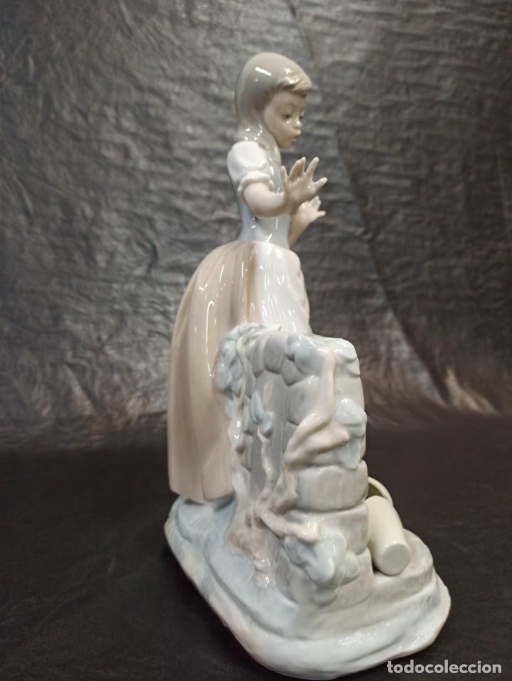 Arte: Escultura de porcelana joven en fuente. Nao. L-1 - Foto 4 - 217187695