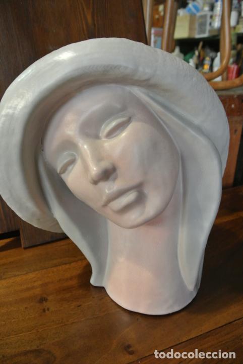 Arte: Busto, rostro de mujer. Cer&aacute;mica tipo gres - Foto 8