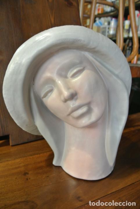 Arte: Busto, rostro de mujer. Cer&aacute;mica tipo gres - Foto 10
