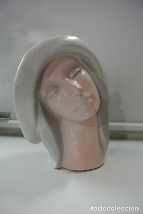 Arte: Busto, rostro de mujer. Cer&aacute;mica tipo gres - Foto 18
