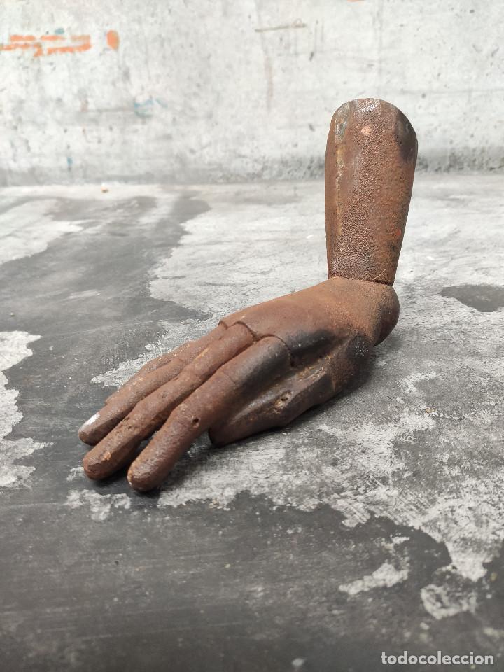 Arte: ANTIGUA MANO DE HIERRO - Foto 2