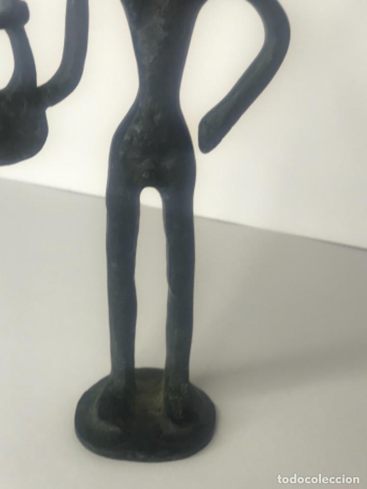 Arte: DIOS GRIEGO CON LIRA DE BRONCE. - Foto 3
