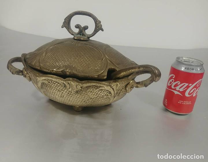 Arte: Recipiente &rdquo;Centro de mesa&rdquo; de bronce macizo - Foto 1