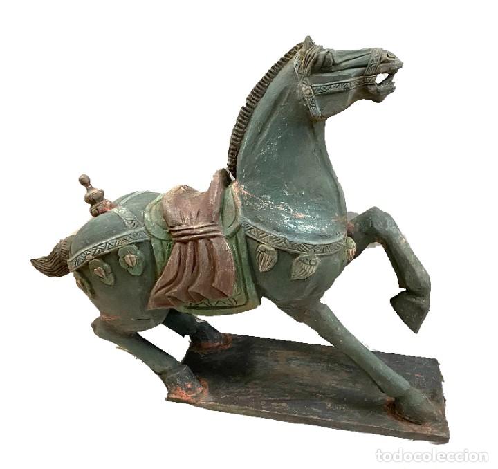 Arte: Antiguo caballo de madera policromado chino. Impresionante. Siglo XVIII. 100x80x25 - Foto 1 - 236268340