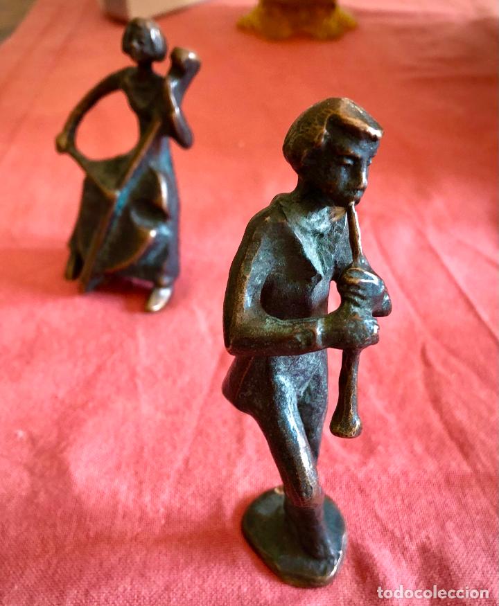 Arte: BRONCE. FIGURA DE JOVEN TOCANDO EL CLARINETE - Foto 3