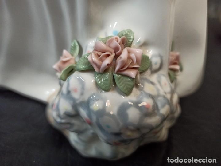 Arte: Joven con cesta de rosas. Rex. V2 - Foto 8