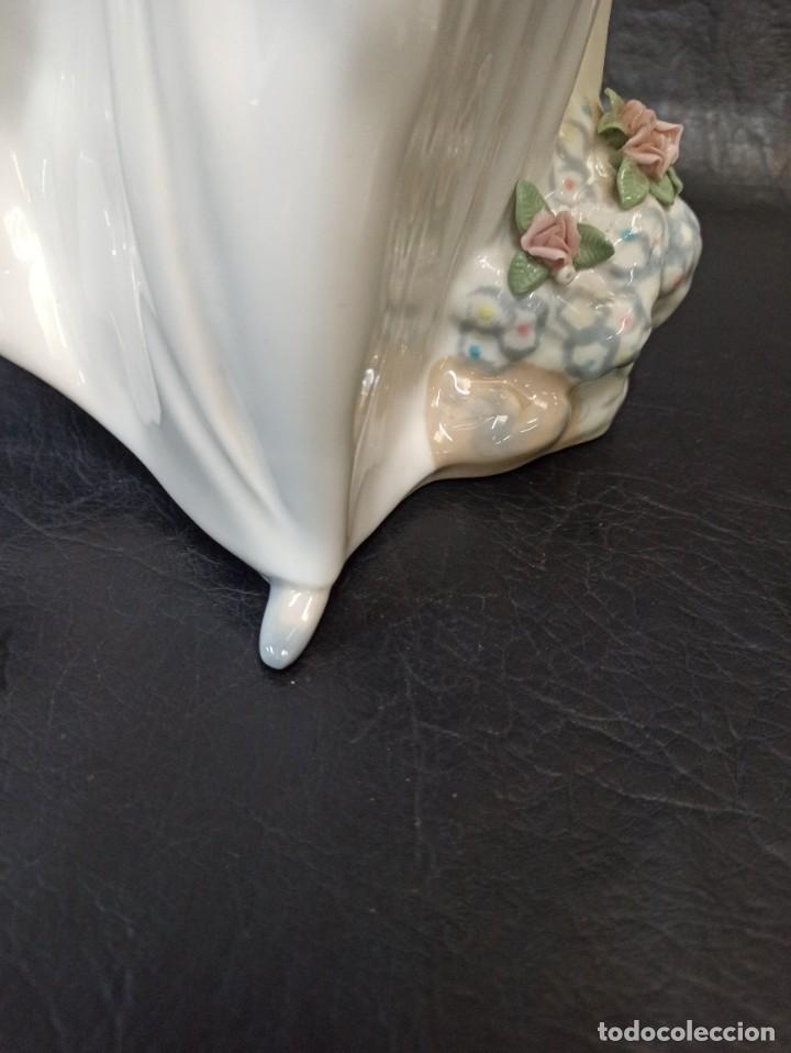 Arte: Joven con cesta de rosas. Rex. V2 - Foto 9