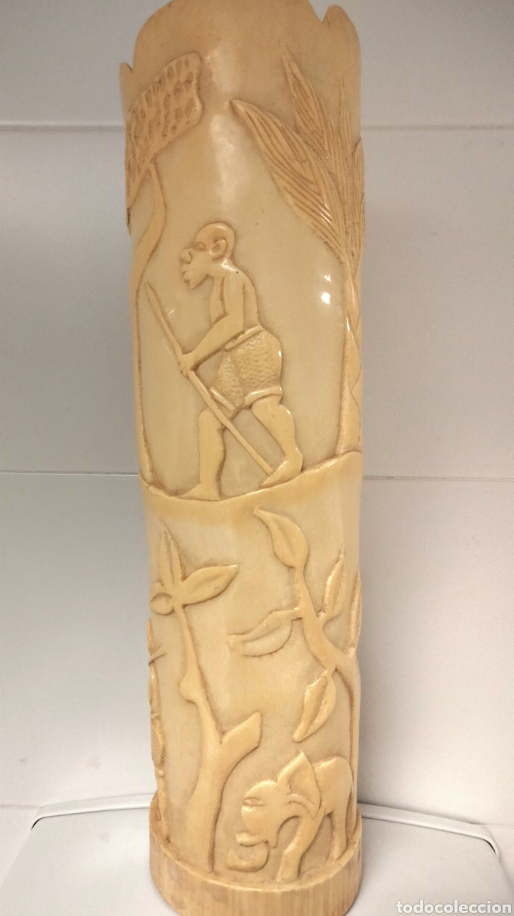 Arte: ANTIGUO CUERNO TALLADO - Foto 1