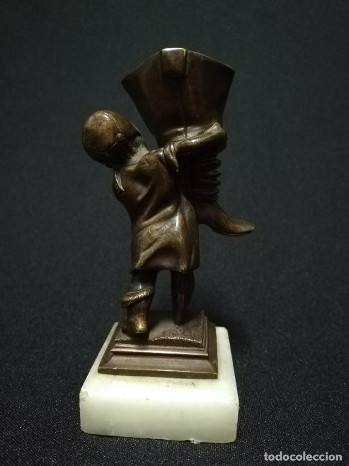 Arte: CANDELERO DE BRONCE SOBRE BASE DE ONIS C. 1900 - Foto 7