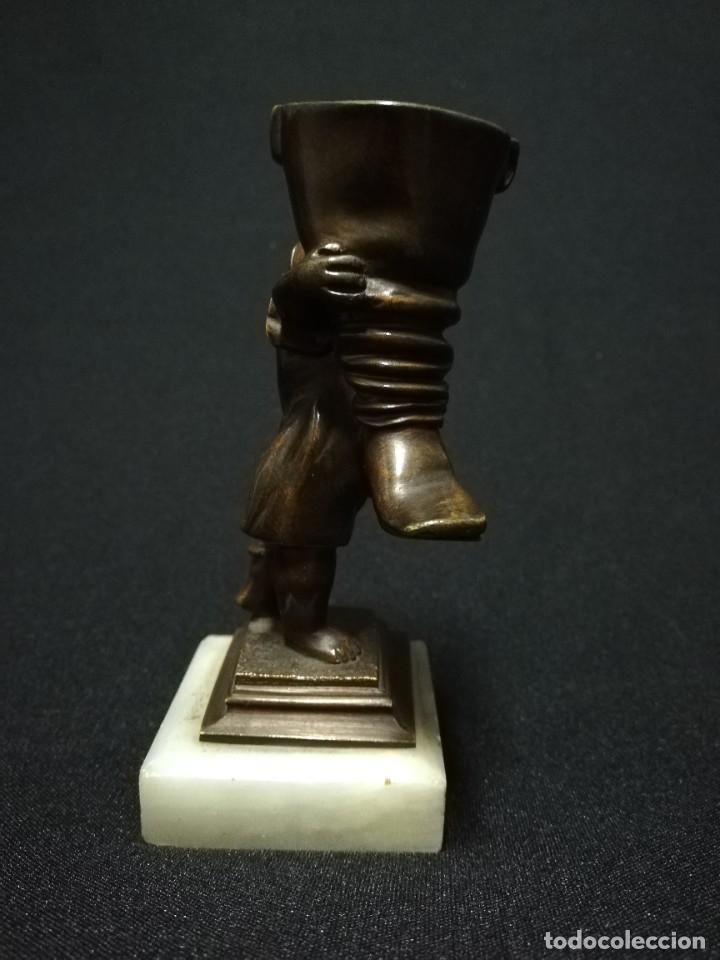 Arte: CANDELERO DE BRONCE SOBRE BASE DE ONIS C. 1900 - Foto 8