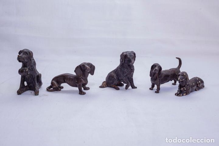 Arte: Perros de Bronce - Foto 1