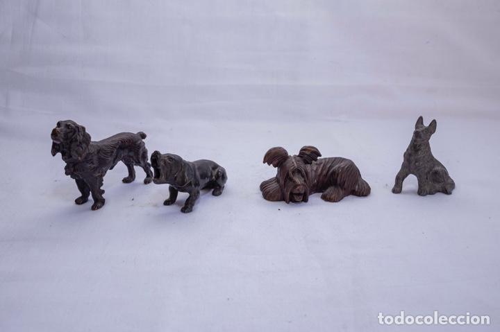 Arte: Perros de Bronce - Foto 1