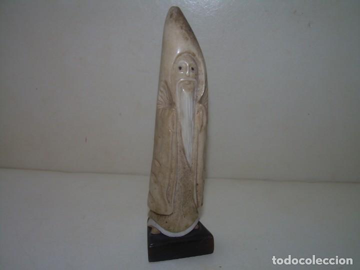 Arte: ANTIGUA TALLA COLMILLO.CON BASE DE ASTA. - Foto 1