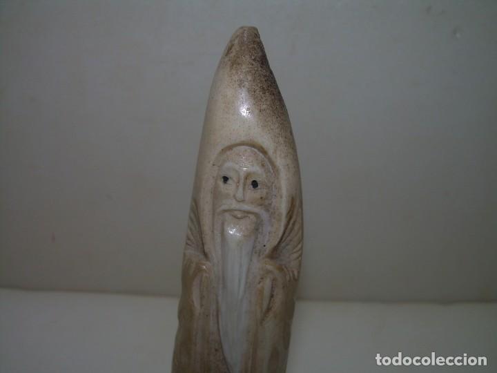 Arte: ANTIGUA TALLA COLMILLO.CON BASE DE ASTA. - Foto 3