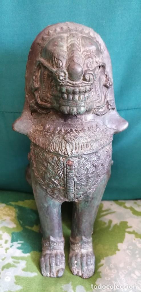 Arte: ANTIGUO LE&Oacute;N BIRMANO EN BRONCE - Foto 2