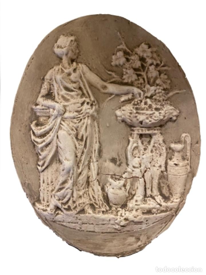 Arte: Medall&oacute;n de terracota - Foto 1