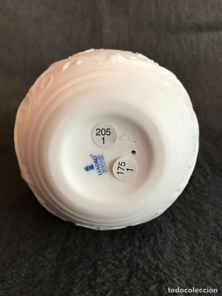Arte: BOLA DECORATIVA 2001 DE LLADR&Oacute; - Foto 3