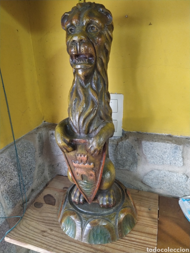 Arte: Leon madera