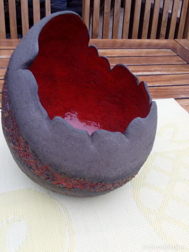 Arte: Pieza huevo de ceramica de gres - Foto 1
