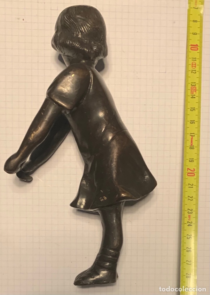 Arte: Bronce figura ni&ntilde;a - Foto 1