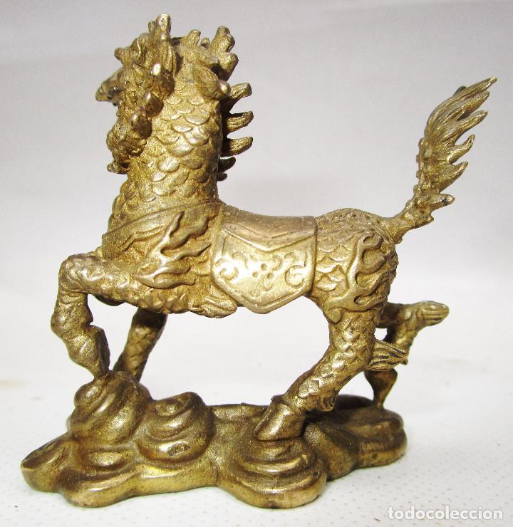 Arte: Perro dragon Foo en bronce al oro circa 1900 - Foto 2