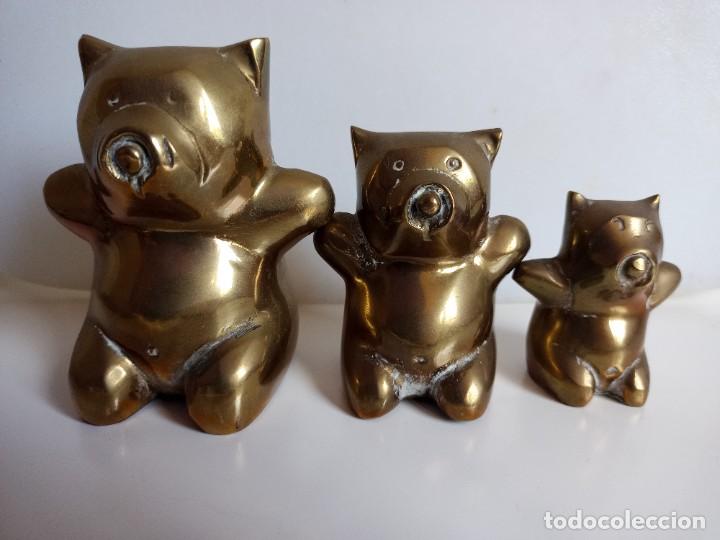 Arte: Tres osos de bronce - Foto 13