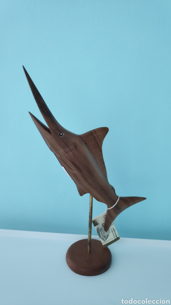 Arte: Pez vela Marlin Espada tallado en madera con base - Foto 1