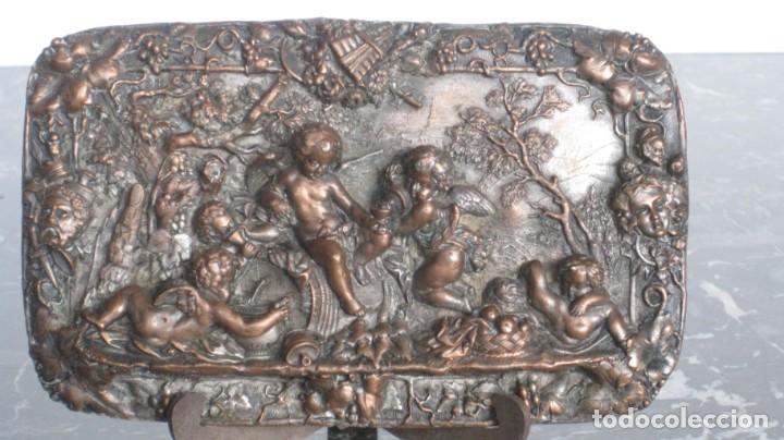 Arte: Relieve con figuras en metal - Foto 6