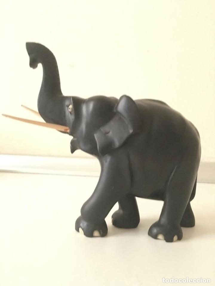 Arte: Figura de elefante de madera - Foto 1