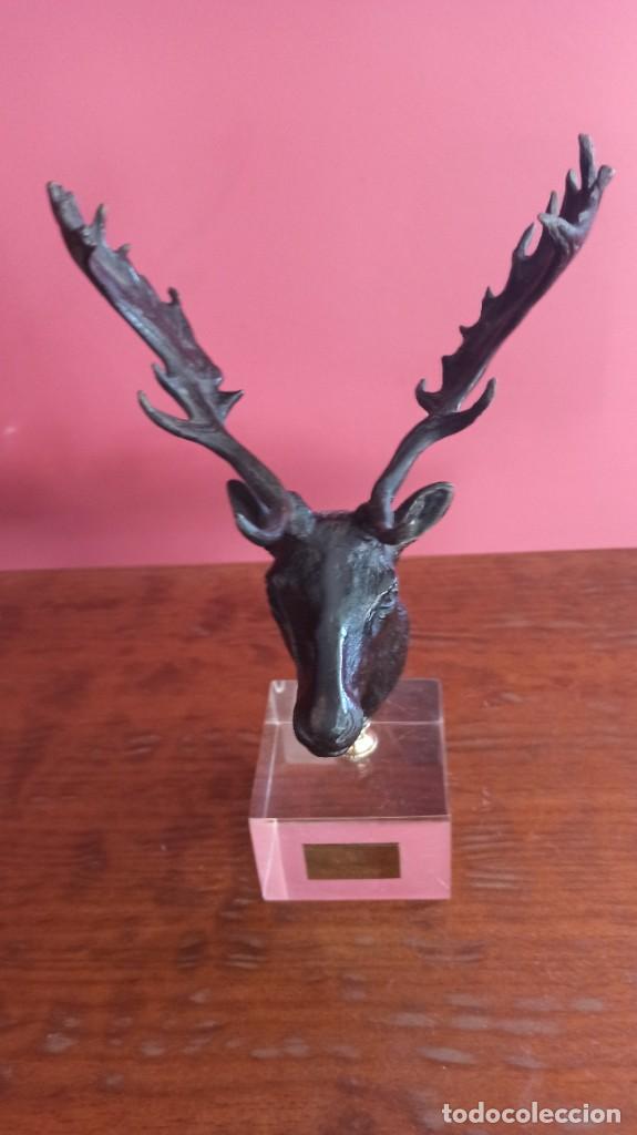 Arte: Escultura de ciervo - Foto 2