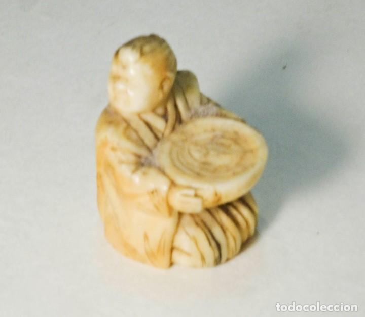 Arte: Netsuke de marfil Ni&ntilde;o con cuenco - Foto 1