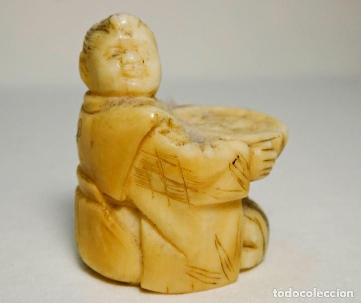Arte: Netsuke de marfil Ni&ntilde;o con cuenco - Foto 2
