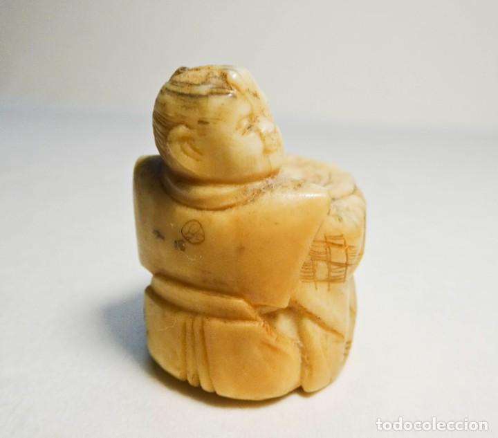 Arte: Netsuke de marfil Ni&ntilde;o con cuenco - Foto 5